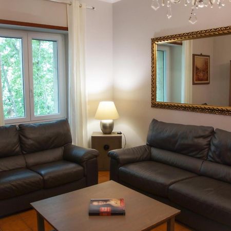 Family'S Apartment Trastevere Rome Extérieur photo