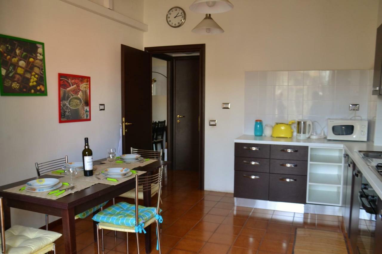 Family'S Apartment Trastevere Rome Extérieur photo